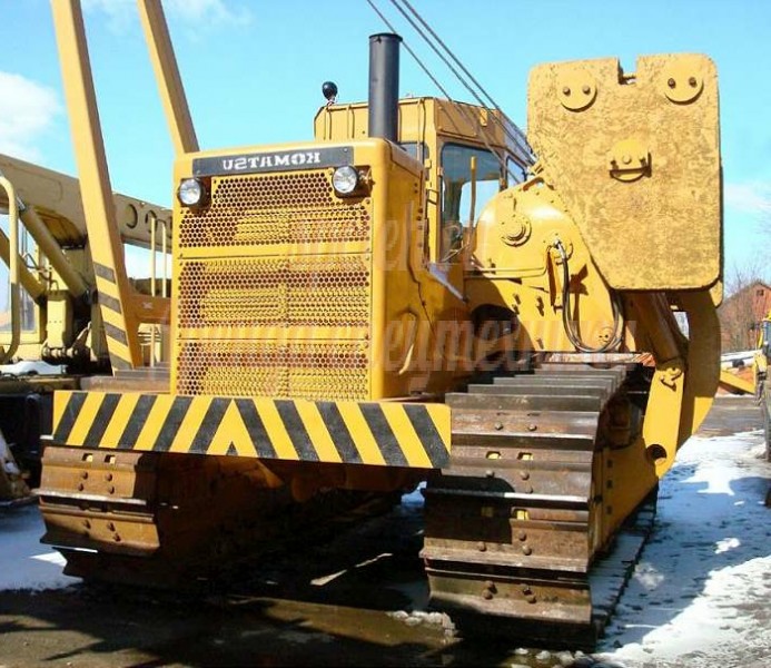 Трубоукладчик komatsu d355c фото